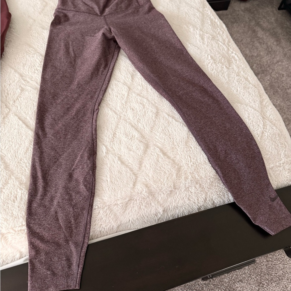 Nike Purple Leggings